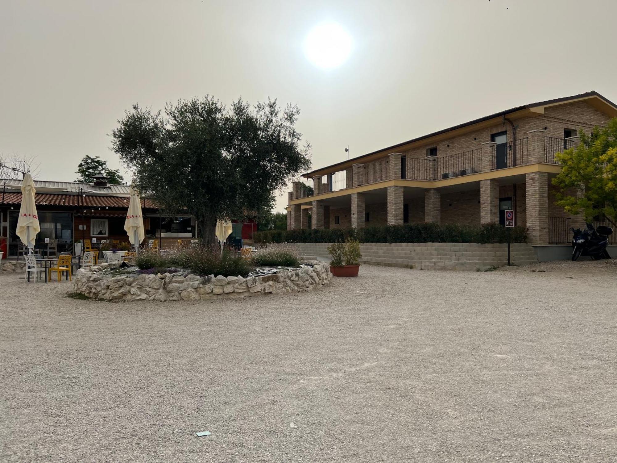 Ll Crinale Village Colli del Tronto Eksteriør billede